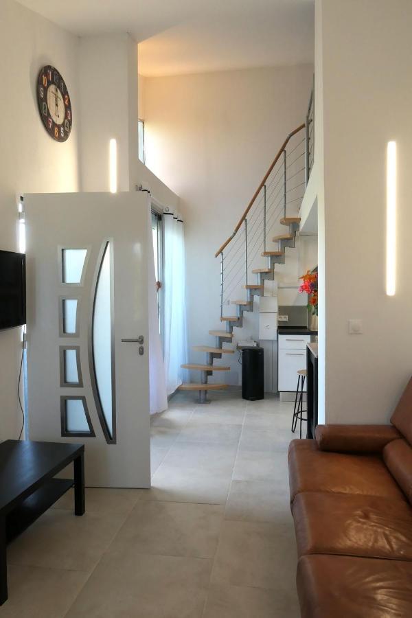 Villa Caremeau 2 Nimes Bagian luar foto