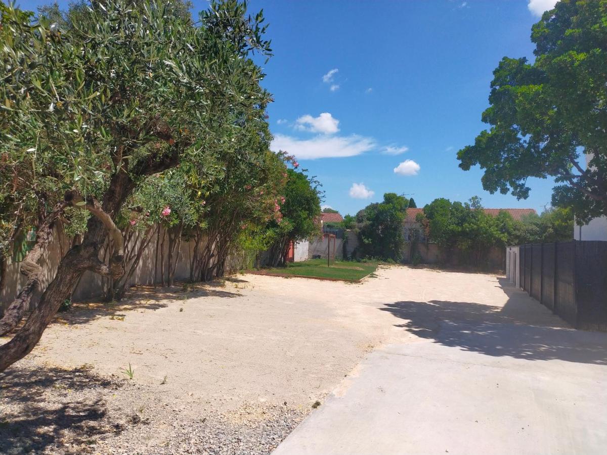 Villa Caremeau 2 Nimes Bagian luar foto